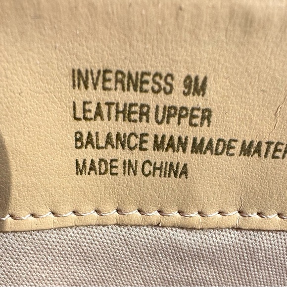 Beautiful new bone colored size 9 boots - Picture 5 of 5